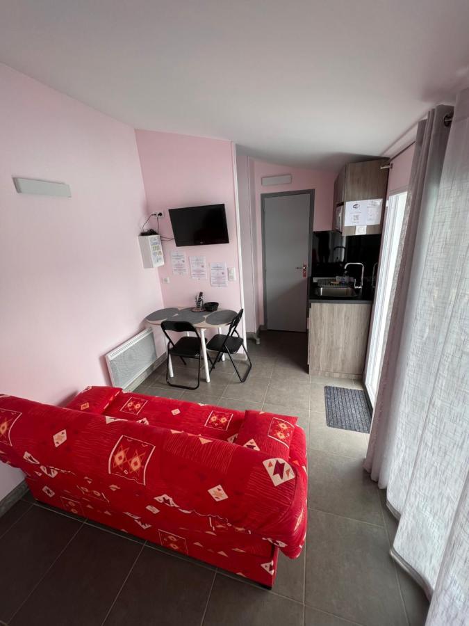 B&B Chez Florence - Chambres D'Hotes Montmerle-sur-Saone Εξωτερικό φωτογραφία